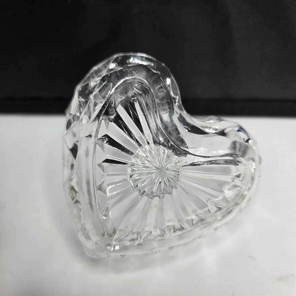 Vintage Clear Glass Heart Ring Holder Vanity Jewelry Dish - Small Crack